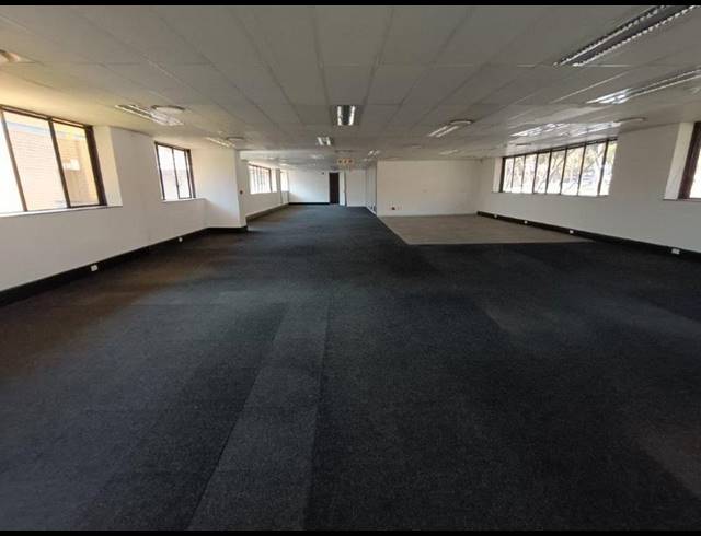 BUSINESS PROPERTY TO RENT IN WELTEVREDEN PARK
